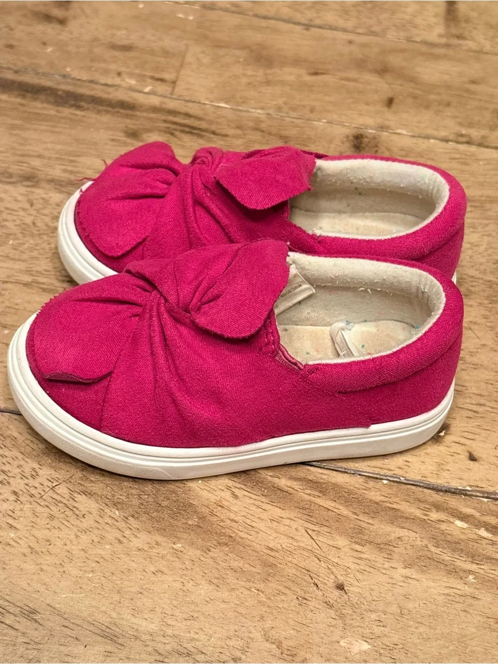 Fuchsia Slip-On Knot-Front Sneakers by Cat & Jack size toddler 5